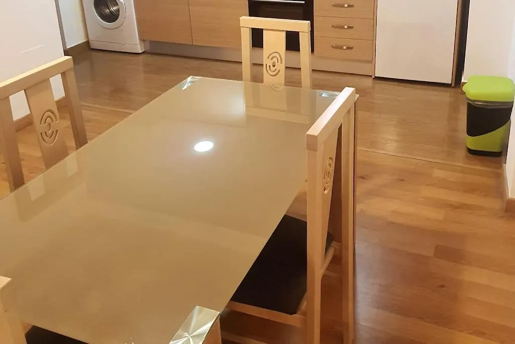 2F, Aire Acondic, 80M2, 2 Dormitorios, 4 Huespedes, Wifi Gratis La Linea de la Concepcion 0*,