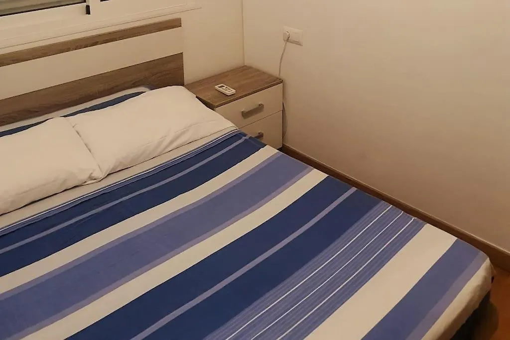 2F, Aire Acondic, 80M2, 2 Dormitorios, 4 Huespedes, Wifi Gratis La Línea de la Concepción Lejlighed